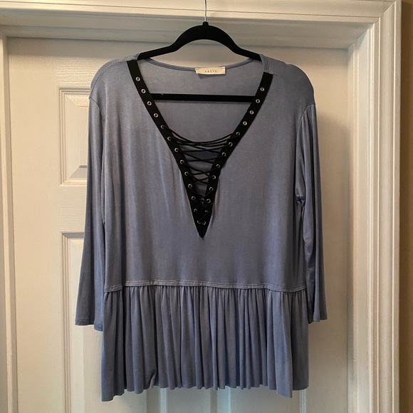 Peplum top with laced neckline - Picture 2 of 7